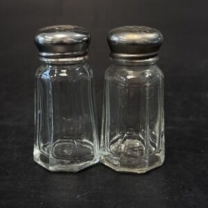 Clear Glass Salt & Pepper Shaker Set‎ w Stainless Steel Lids Marked Canada